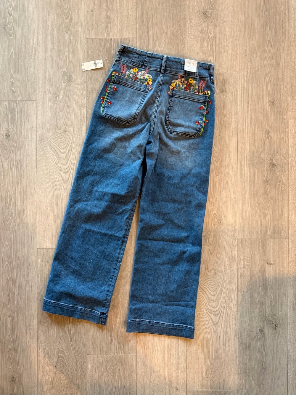 🌸DARLING Maeve Light Blue Denim Jeans with Multicolor Floral Embroidery - Picture 11 of 15